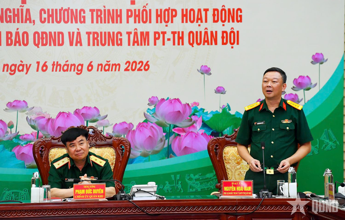  Đại tá Nguyễn Hoài Nam phát biểu tại hội nghị.