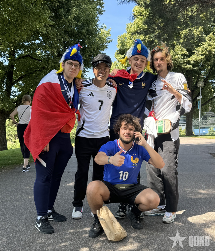 Mua áo đấu ở mỗi kỳ World Cup hay EURO đều không dễ dàng. 