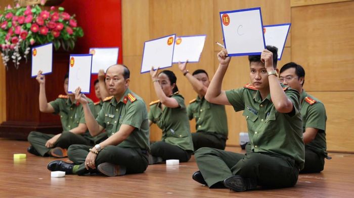 Các nội dung thi góp phần nâng cao kiến thức nghiệp vụ cho đội ngũ cán bộ làm công tác an ninh, đáp ứng yêu cầu nhiệm vụ trong tình hình mới