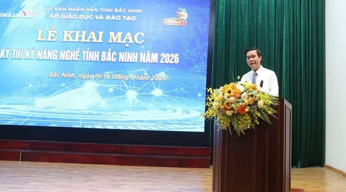 Phó Chủ tịch UBND tỉnh Bắc Ninh Lê Xuân Lợi phát biểu chỉ đạo tại kỳ thi.