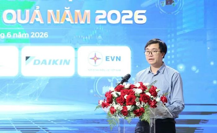 Ông Phạm Viết Thạch, Phó Trưởng ban Môi trường và Phát triển bền vững, Tập đoàn Điện lực Việt Nam phát biểu tại buổi lễ.