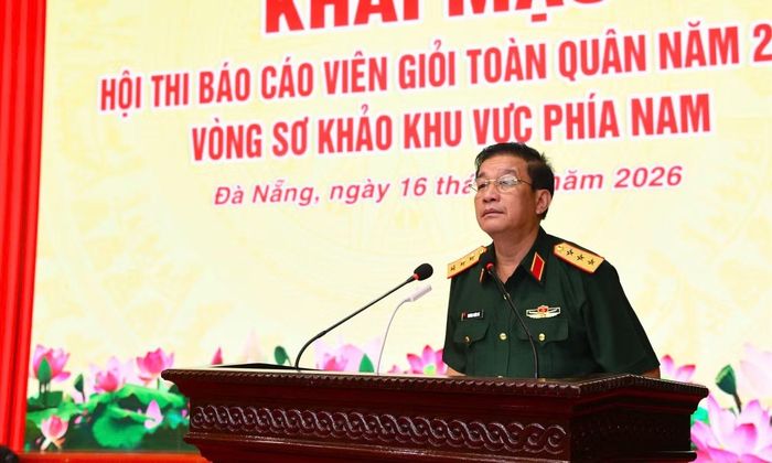 Thượng tướng Trương Thiên Tô phát biểu khai mạc hội thi.