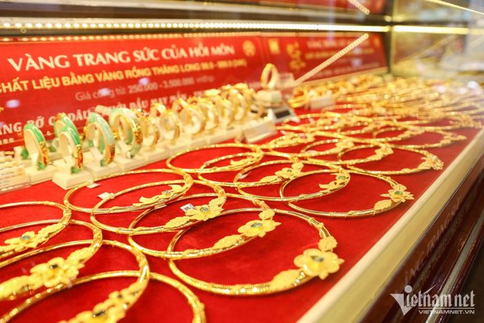 Giá vàng thế giới và trong nước đồng loạt phục hồi mạnh sau nhiều tuần điều chỉnh. Ảnh: Chí Hiếu