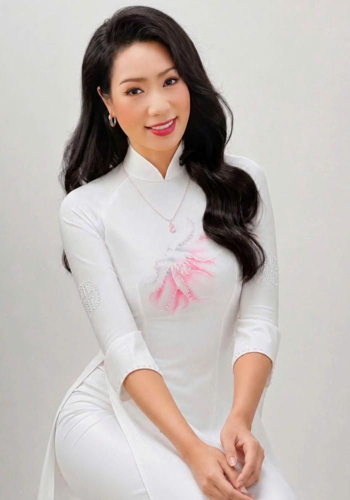 Tin sao Việt 16/6: NSND Trịnh Kim Chi nền nã áo dài trắng sau khi nhận tin vui vừa lên chức Chủ tịch Hội Sân khấu TPHCM.