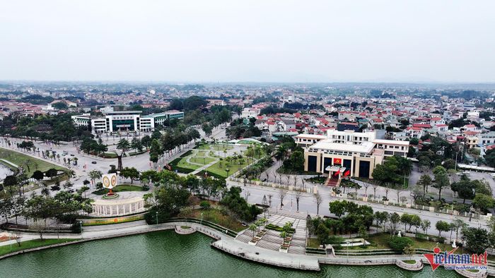 Song song với chuyển đổi số, tỉnh Phú Thọ đang đưa vào áp dụng các phương pháp quản trị hiện đại. Ảnh: Đức Hoàng