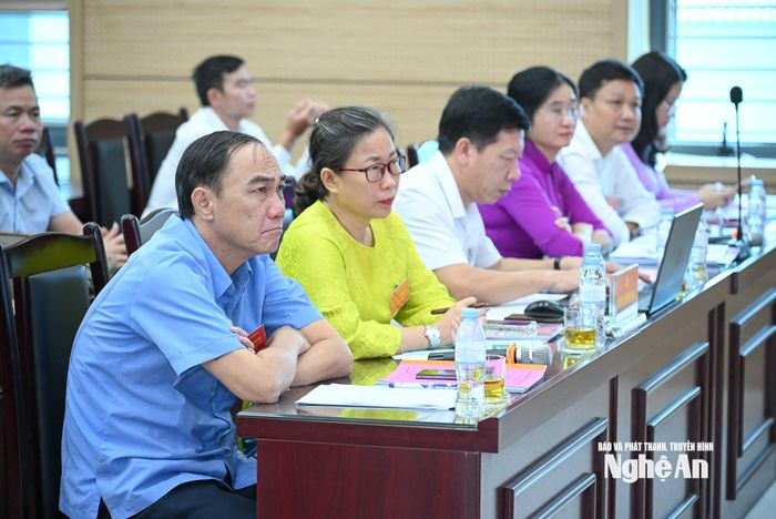 Các đồng chí trong Ban Giám khảo hội thi. Ảnh: Thành Cường