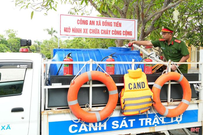 Xe được thiết kế bảo đảm giữ nguyên chức năng của phương tiện ban đầu, đáp ứng yêu cầu triển khai chữa cháy tại chỗ khi xảy ra sự cố.
