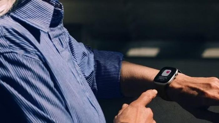 Mức giá chênh lệch của 2 dòng Apple Watch.