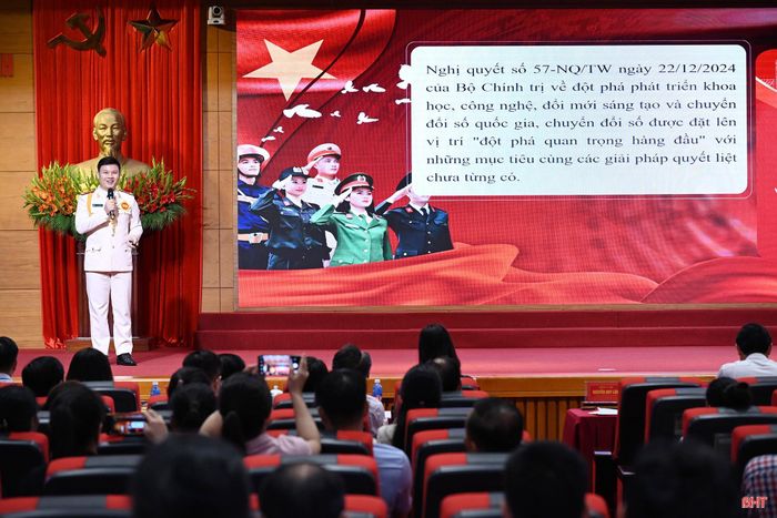 Phần thi của Trung úy Thái Hữu Tới - Đảng bộ xã Đức Thịnh.