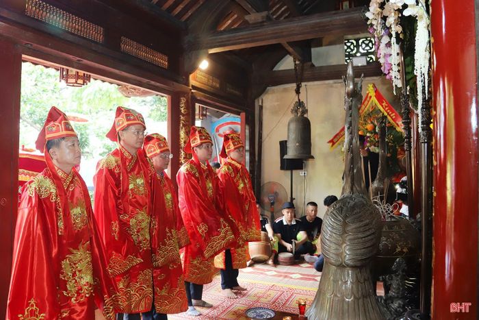 Lễ tế được cử hành theo nghi thức truyền thống như dâng hương, dâng rượu, đọc văn tế, thể hiện lòng thành kính, tri ân công lao to lớn của vị danh tướng thời Hậu Lê trong bảo vệ đất nước; đồng thời góp phần giáo dục truyền thống yêu nước, đạo lý “Uống nước nhớ nguồn” cho các thế hệ hôm nay.