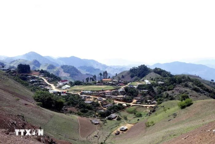 Bản Móng Nặm, xã Móng Nặm, huyện Xiềng Khọ, tỉnh Hủa Phăn (Lào). (Ảnh: Quang Quyết/TTXVN)