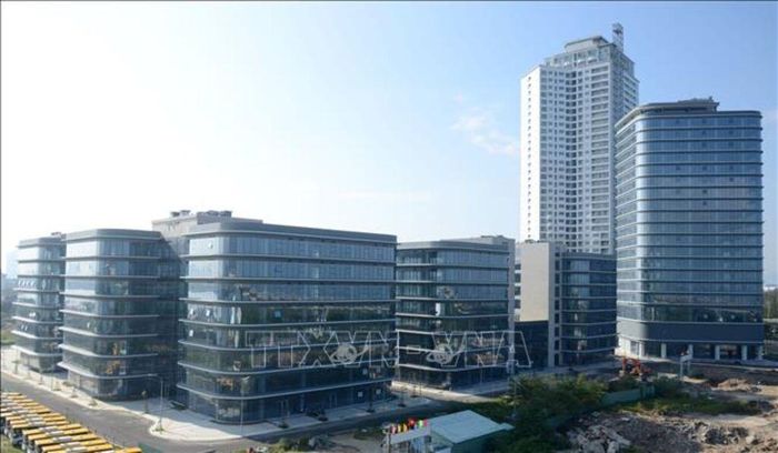 Khu Công viên phần mềm số 2 thành phố Đà Nẵng đang dần được hoàn thiện hạ tầng để thu hút đầu tư. Ảnh: Quốc Dũng/TTXVN
