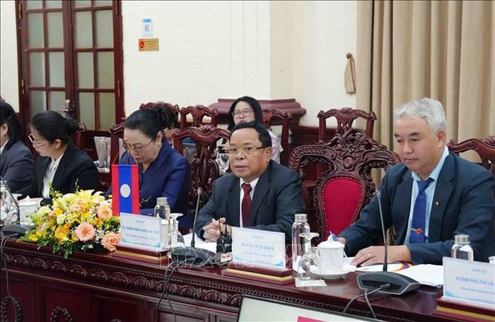 Phó Thủ tướng, Bộ trưởng Tư pháp Lào Khamphan Phommathat phát biểu. Ảnh: Phạm Kiên/TTXVN