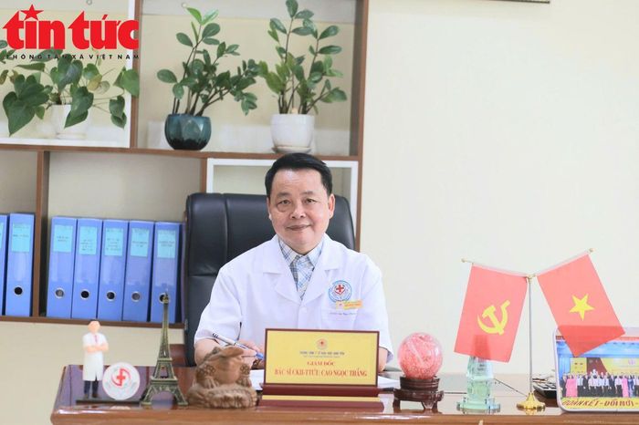 Bác sĩ Chuyên khoa II Cao Ngọc Thắng, Giám đốc Trung tâm Y tế khu vực Văn Yên cho biết: trung tâm luôn chú trọng, nâng cao chất lượng khám chữa bệnh cho người dân.
