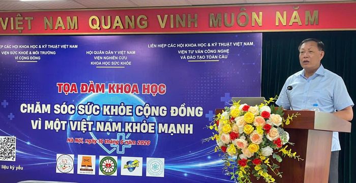 Thứ trưởng Bộ Y tế Đỗ Xuân Tuyên phát biểu chỉ đạo.