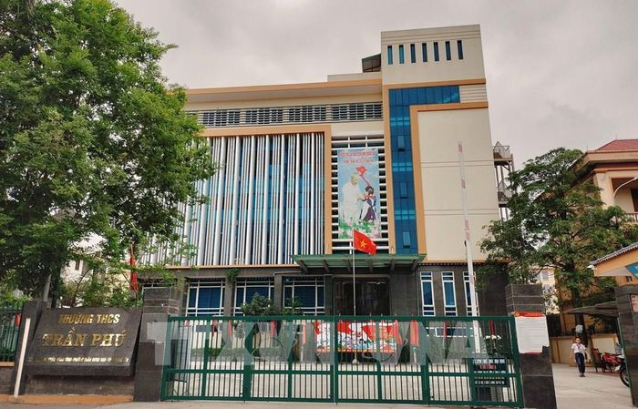 Chuyển đổi công năng từ trụ sở dôi dư sang trường học. Ảnh minh họa: Thu Hoài - TTXVN