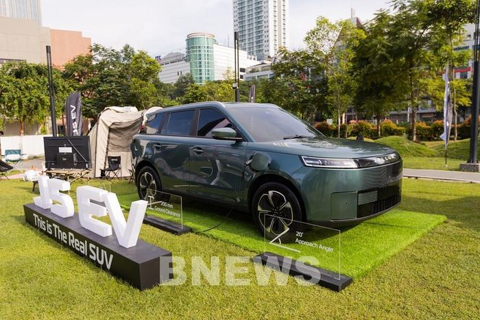 Jaecoo J5 EV sử dụng mô-tơ điện cho công suất 209hp, kết hợp bộ pin dung lượng 58,9 kWh, cho phạm vi hoạt động tối đa lên đến 461 km sau mỗi lần sạc đầy