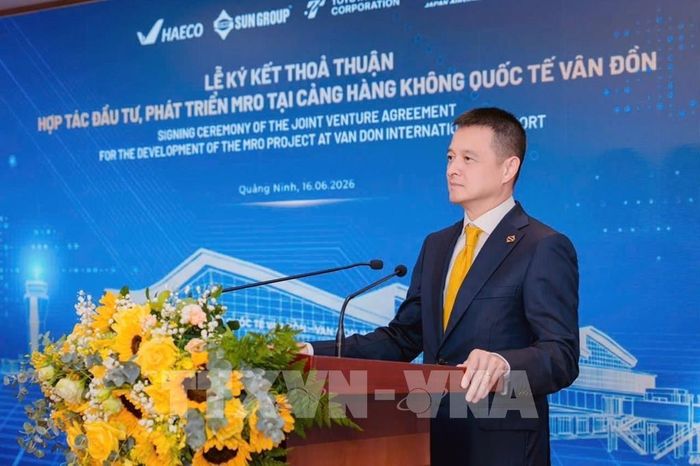 Ông Đặng Minh Trường, Chủ tịch HĐQT Tập đoàn Sun Group, phát biểu tại lễ ký kết. Ảnh: TTXVN phát 