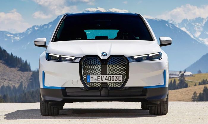 BMW, Mercedes-Benz, Porsche và nhiều hãng xe lâu đời khác đang dần mất vị thế trên thị trường xe điện (EV) Malaysia.