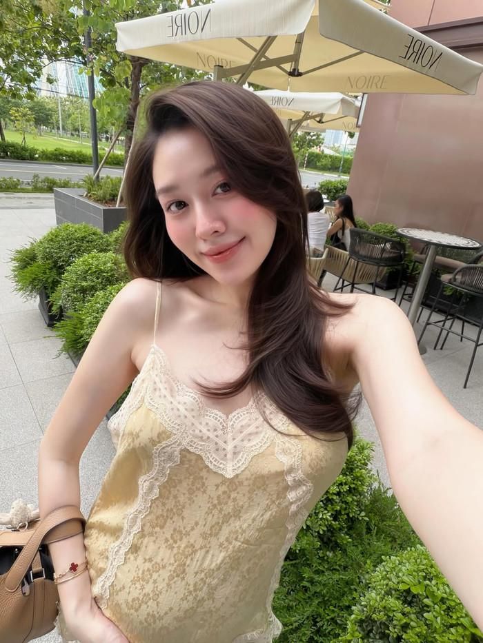 Hình ảnh Á hậu Tường San rạng rỡ khi mang thai lần 2. (Nguồn: Instagram nhân vật)