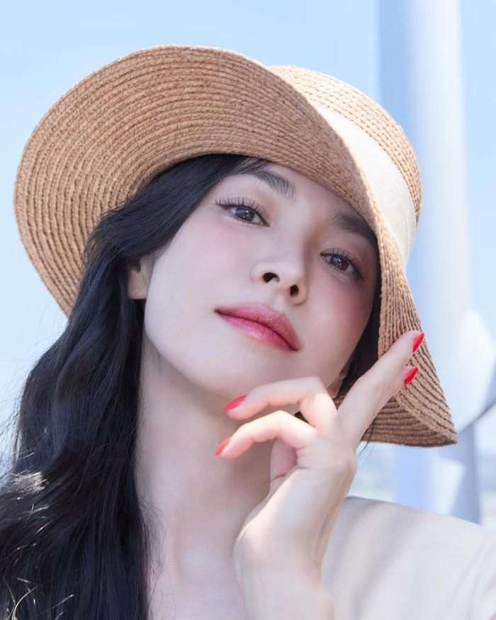 Nhiều người trầm trồ trước nhan sắc mặn mà, cuốn hút của Song Hye Kyo.
