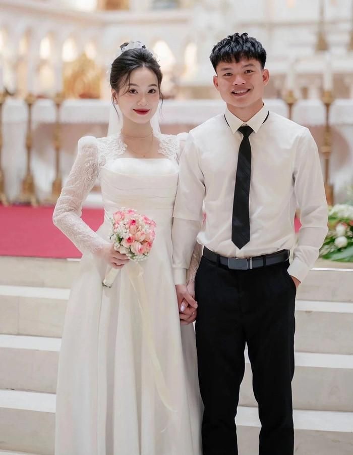 Cả Hồ Văn Cường lẫn Nguyễn Linh đều sinh ra và lớn lên ở Nghệ An - vùng đất hiếu học nổi tiếng.