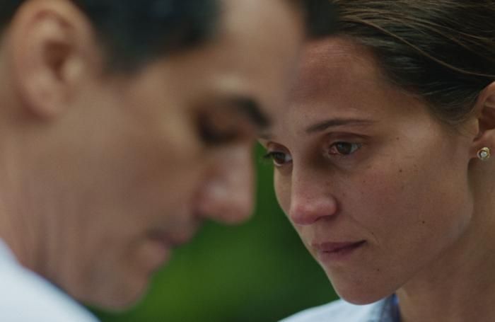 Alicia Vikander đảm nhận vai chính trong The Last Day, bộ phim lấy cảm hứng từ tiểu thuyết kinh điển Mrs Dalloway. Ảnh: NSX.