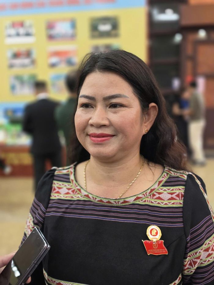 Bà Y Lụa, Phó Chủ tịch Hội Cựu chiến binh xã Đăk Rve, tỉnh Quảng Ngãi