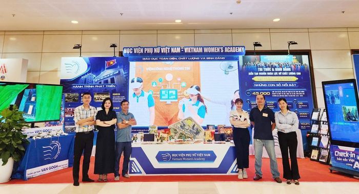 Gian trưng bày hiện đại của Học viện Phụ nữ Việt Nam