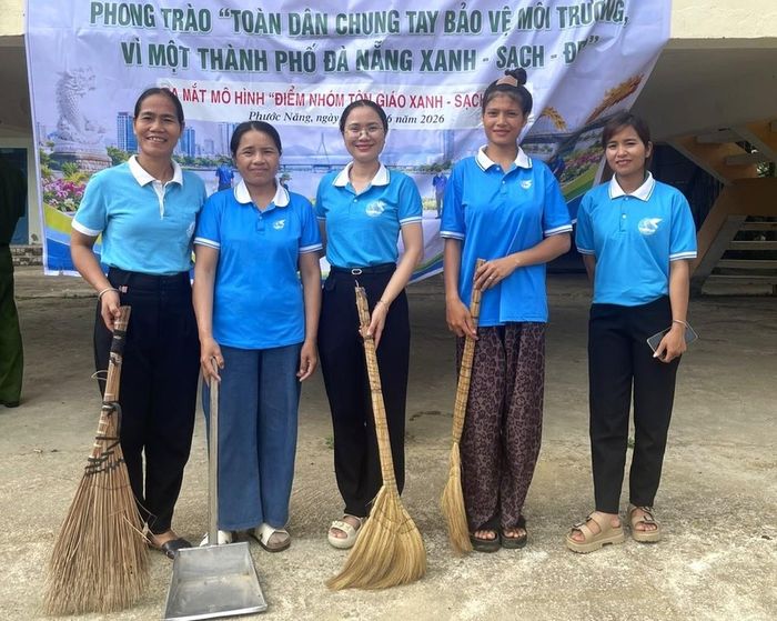 Những hoạt động bảo vệ môi trường, xây dựng cảnh quan xanh - sạch - đẹp đang được phụ nữ miền núi tích cực hưởng ứng và lan tỏa.