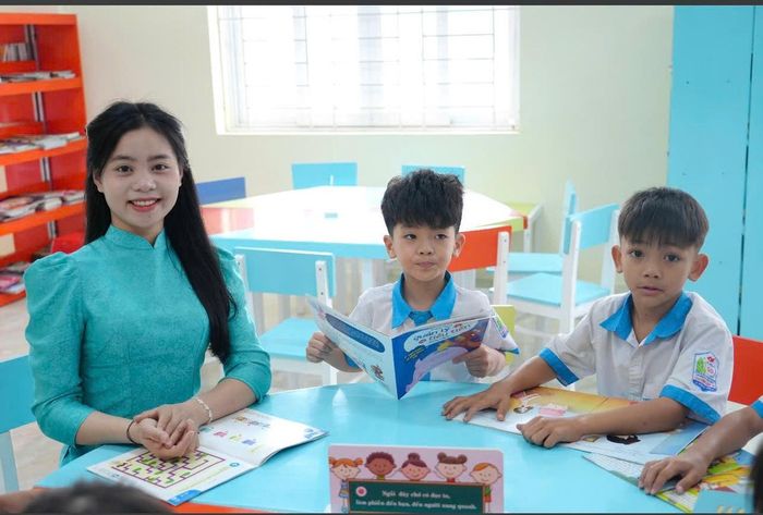 Lo Bảo Vy hiện là giáo viên Trường Tiểu học Quỳnh Lập A