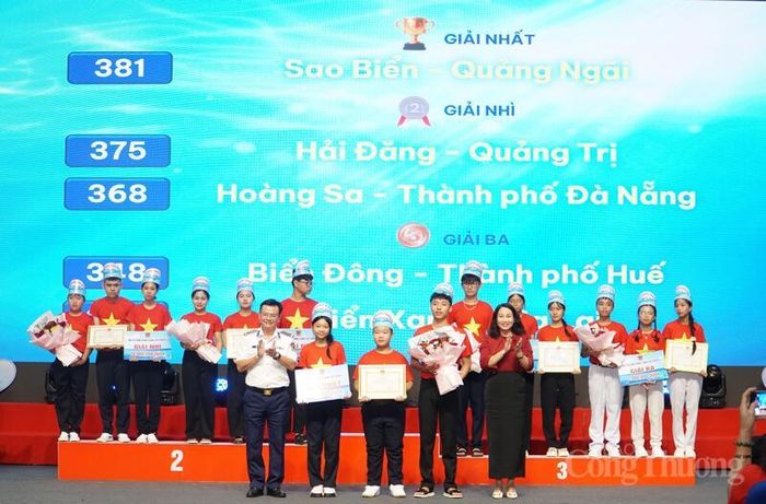 Vượt qua các đội thi, đội Sao Biển đến từ tỉnh Quảng Ngãi xuất sắc đoạt giải Nhất vòng chung kết khu vực 3 Cuộc thi "Em yêu biển, đảo quê hương" và giành quyền tham dự vòng chung kết cuộc thi toàn quốc.