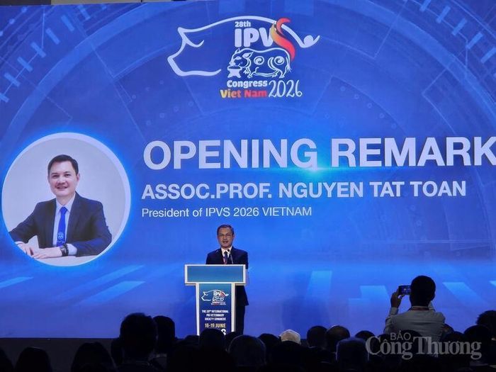 PGS.TS Nguyễn Tất Toàn, Hiệu trưởng Trường Đại học Nông Lâm TP. Hồ Chí Minh.