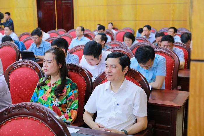 Đại biểu dự tại điểm cầu Tỉnh ủy.