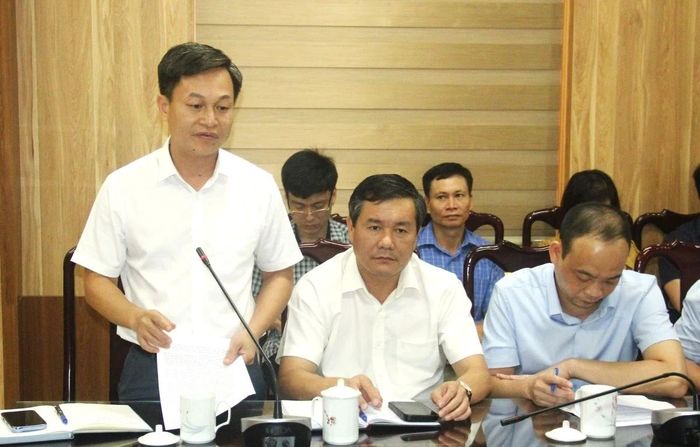 Lãnh đạo xã Hoằng Hóa phát biểu tại hội nghị.