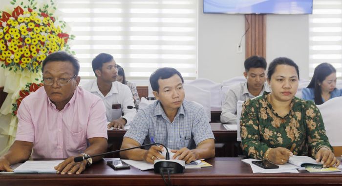 Các đại biểu tham dự hội nghị.