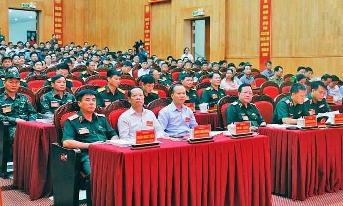 Các đại biểu dự khai mạc diễn tập.