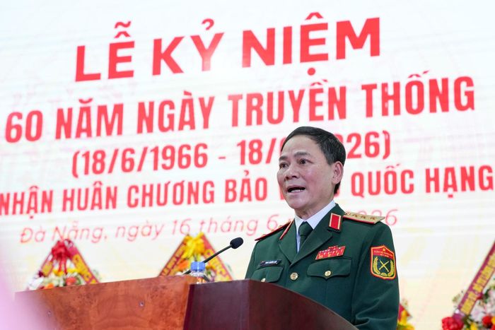 Thượng tướng Phạm Trường Sơn, Phó Tổng Tham mưu trưởng Quân đội nhân dân Việt Nam phát biểu tại buổi lễ. Ảnh: T.CÔNG