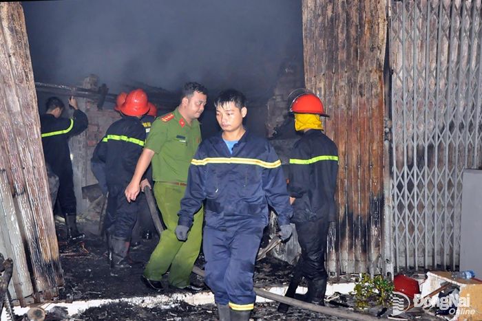 Lực lượng Cảnh sát PCCC và CNCH Đồng Nai chữa cháy tại vụ cháy khu vực Giáo xứ Hà Nội năm 2016 làm 04 người chết