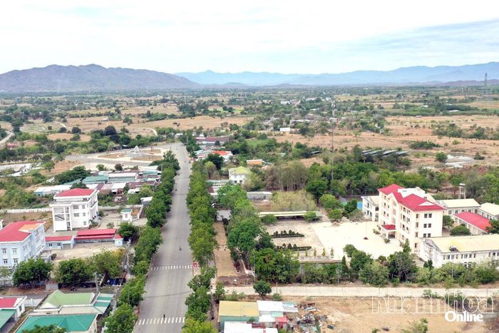 Một góc xã Bác Ái Đông. Ảnh: THÁI THỊNH