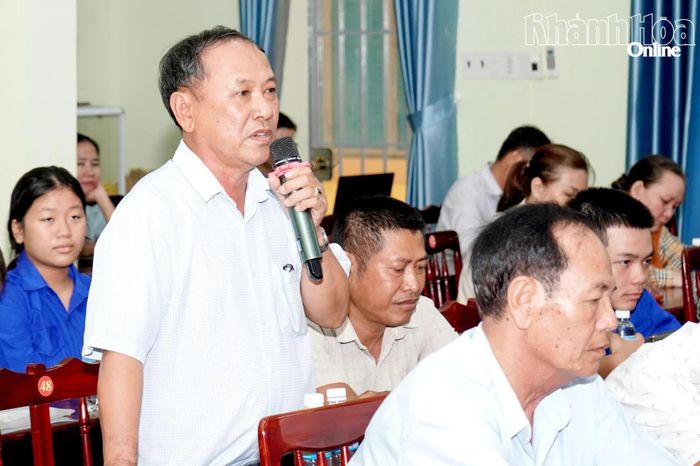 Cử tri phường Ba Ngòi kiến nghị các vấn đề liên quan đến đời sống dân sinh.