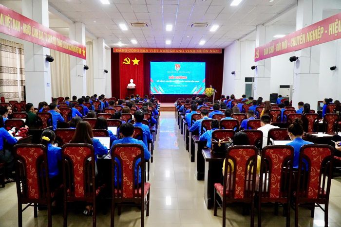 Quang cảnh lớp bồi dưỡng.