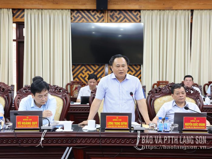 Đồng chí Lương Trọng Quỳnh, Ủy viên Ban Thường vụ Tỉnh ủy, Trưởng Ban Nội chính Tỉnh ủy phát biểu tại hội nghị