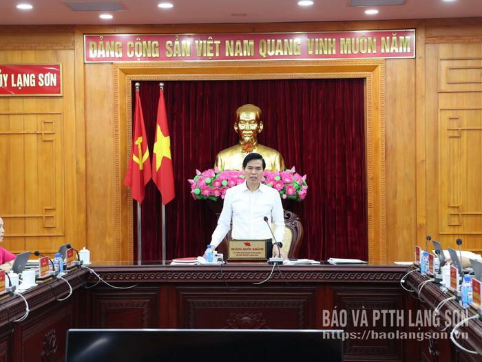 Đồng chí Hoàng Quốc Khánh, Ủy viên Trung ương Đảng, Bí thư Tỉnh ủy phát biểu tại hội nghị