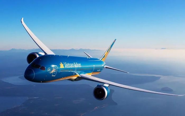 Vietnam Airlines ghi điểm nhờ dịch vụ đồng bộ, không gian thoải mái và nhiều tiện ích đi kèm Nguồn: traveloka