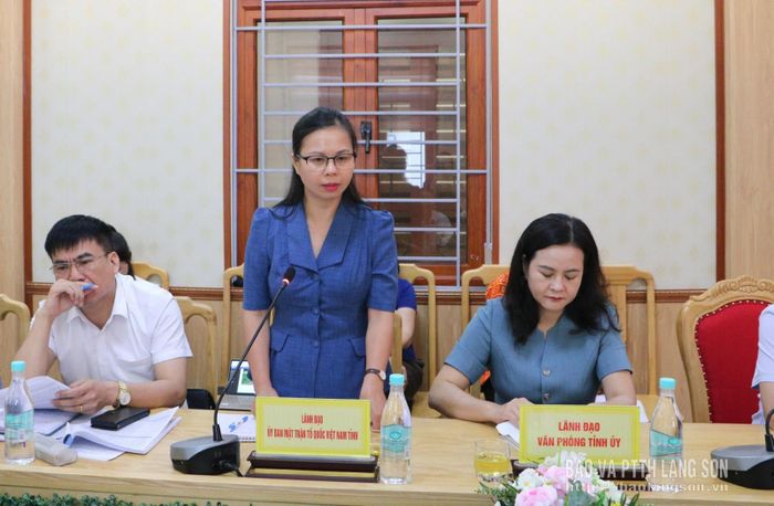 Đại diện Ủy ban MTTQ Việt Nam tỉnh phát biểu tại buổi làm việc