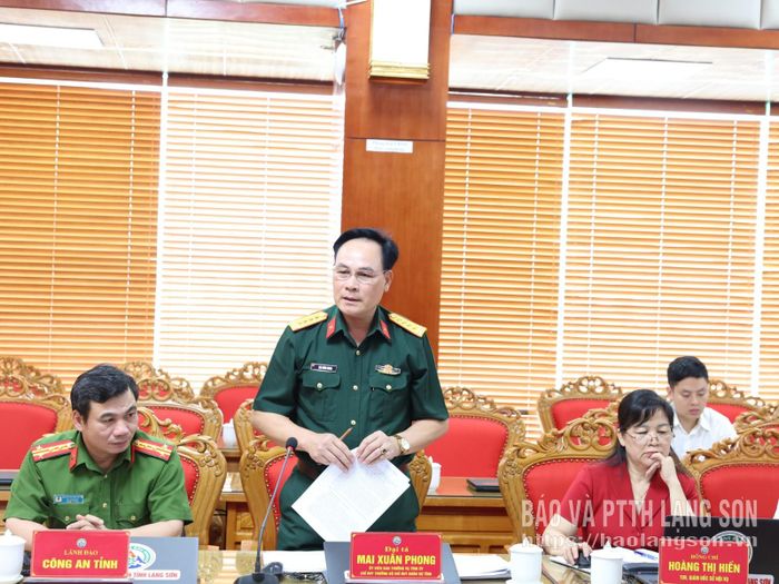 Lãnh đạo Bộ Chỉ huy Quân sự tỉnh phát biểu tại phiên họp