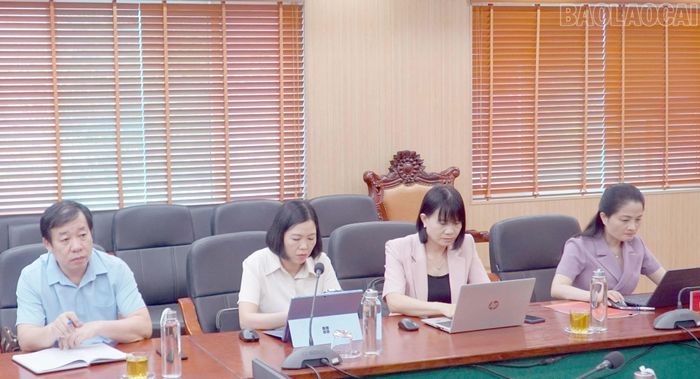 Các đại biểu dự hội nghị.