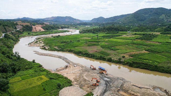 Công tác quản lý tài nguyên khoáng sản trên địa bàn các xã Đam Rông cơ bản được kiểm soát tốt, chưa hình thành các điểm nóng về khai thác, vận chuyển hay tiêu thụ khoáng sản trái phép
