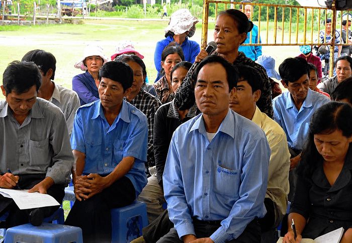 Gần 20 năm qua, nhiều hộ dân liên tục có đơn kiến nghị liên quan đến đồng muối của Công ty Thông Thuận (Ảnh: PN)